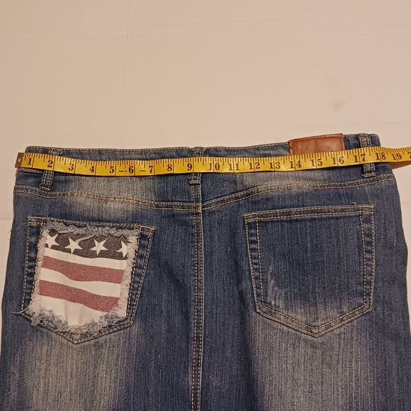 rue 21   Skirt Women's Distressed Denim Mini, Sz 11/12, Blue, American Flag - Picture 4 of 10